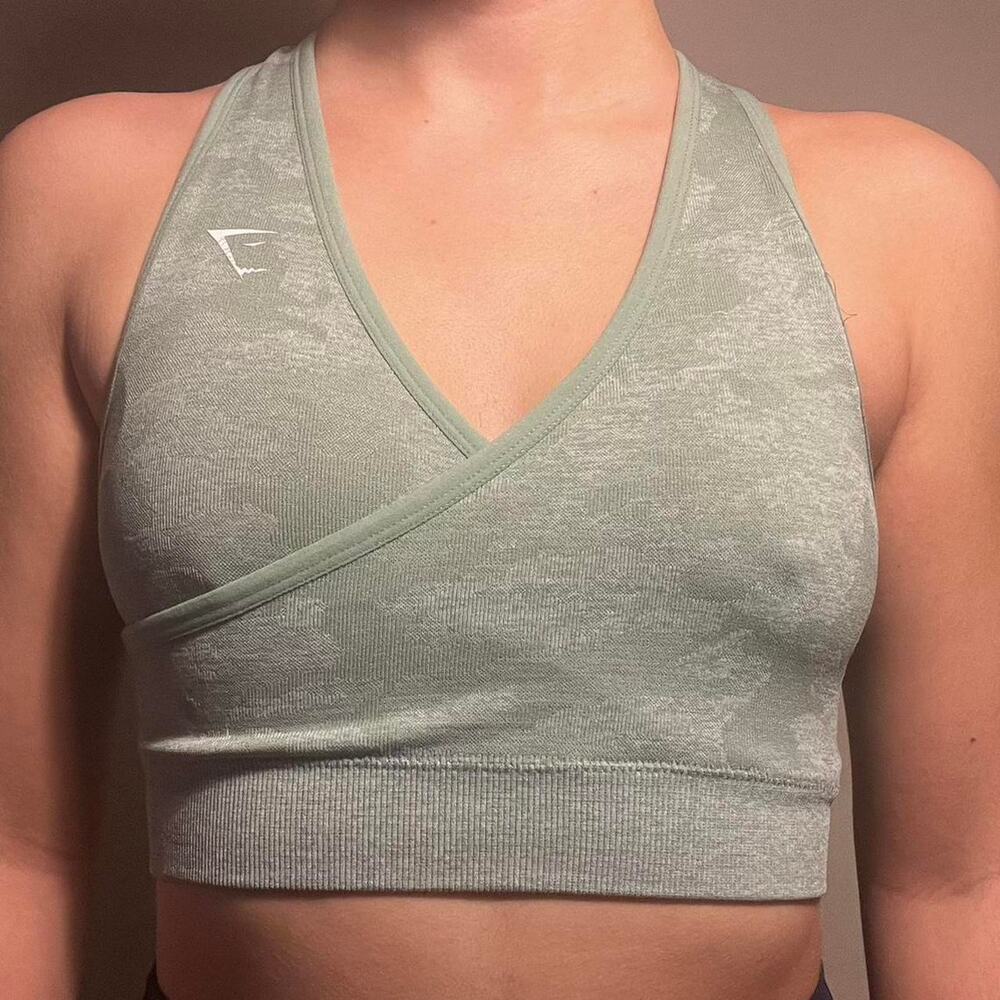 Sage green gymshark sports bra